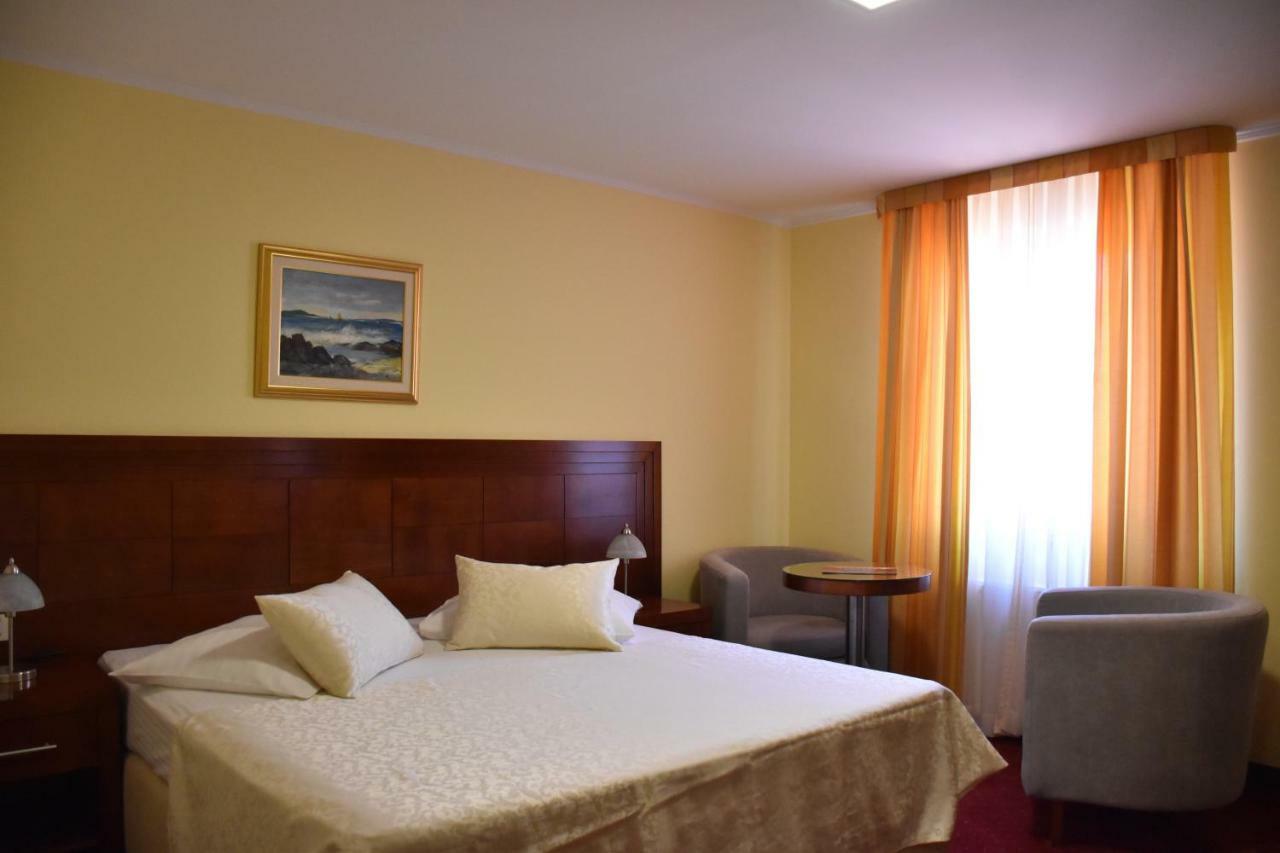 Villa Riva Makarska Exterior foto